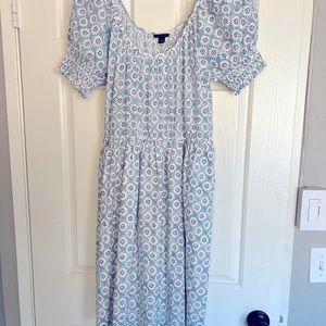 SOLD- Ann Taylor Geo Flare Puff Sleeve White Blue Knee Length Sundress